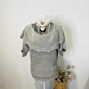 Cute vintage y2k gray sparkly crochet ruffle macrame sweater top
